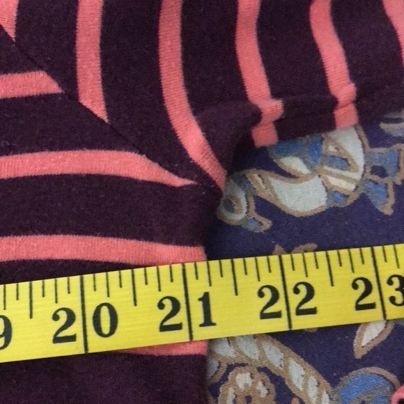 GAP Women’s Striped Tee Wine/Peach XXL Long Sleeves Crew Neck EUC Fall - Picture 9 of 11